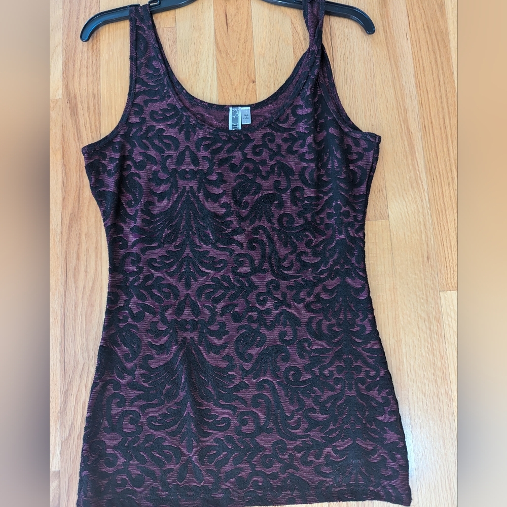 Like new textured tank